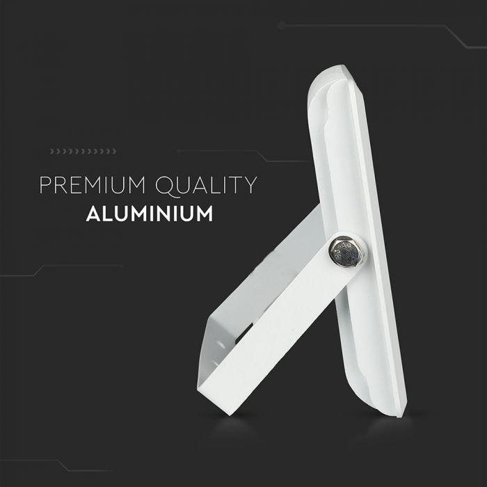 207341932_svetodiodnyj-prozhektor-v-tac